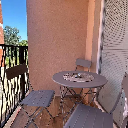 Chilla Apartment *